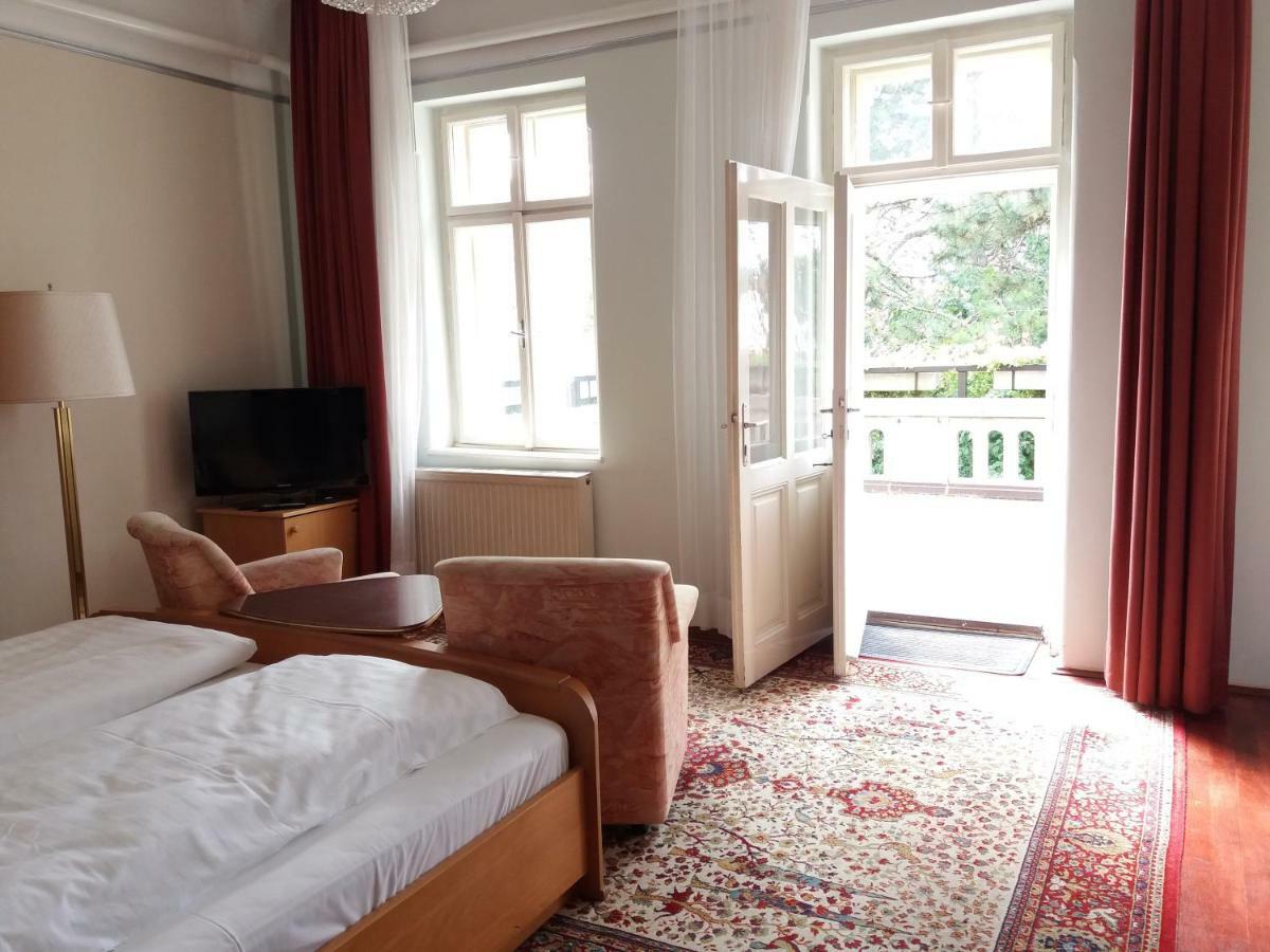 Pension Villa Inge Baden Exterior photo